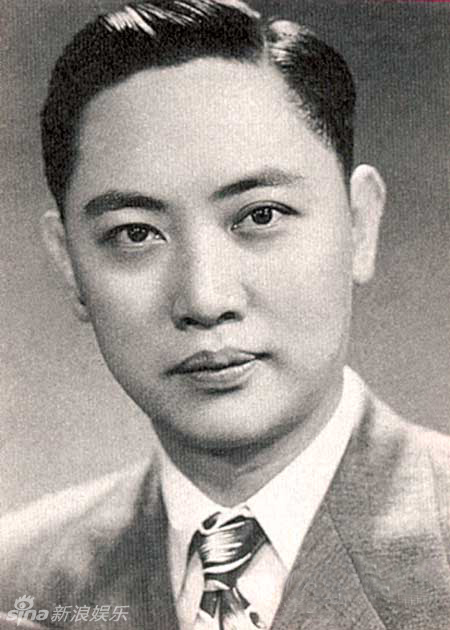 街拍:这样的小姐姐约你,你会拒绝吗?