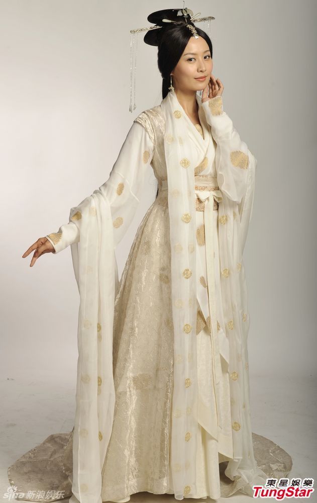 新浪娱乐讯陈法拉在近期内地热播剧集《风中情缘》中,饰演秦湘一角