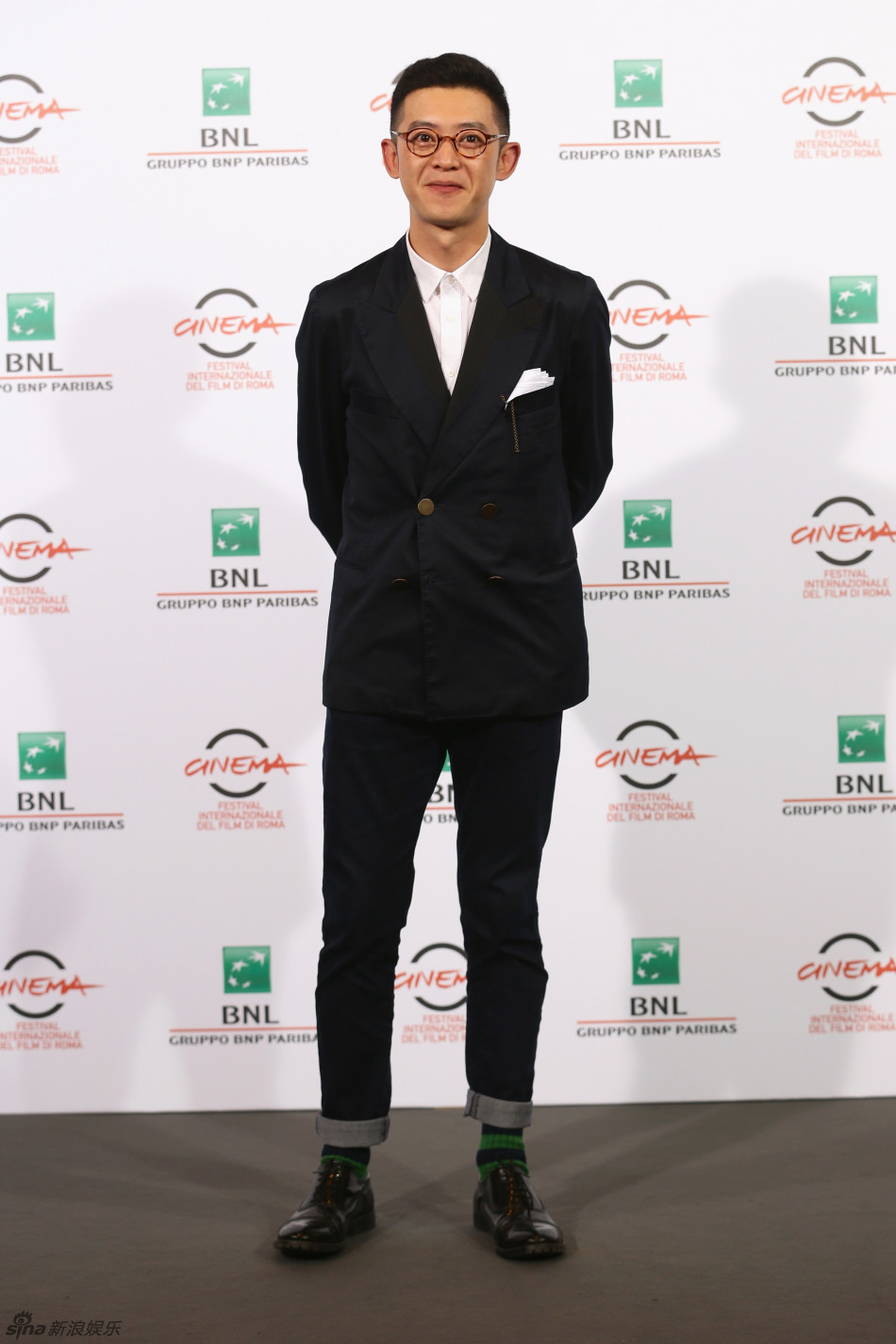 电影十二公民导演徐昂