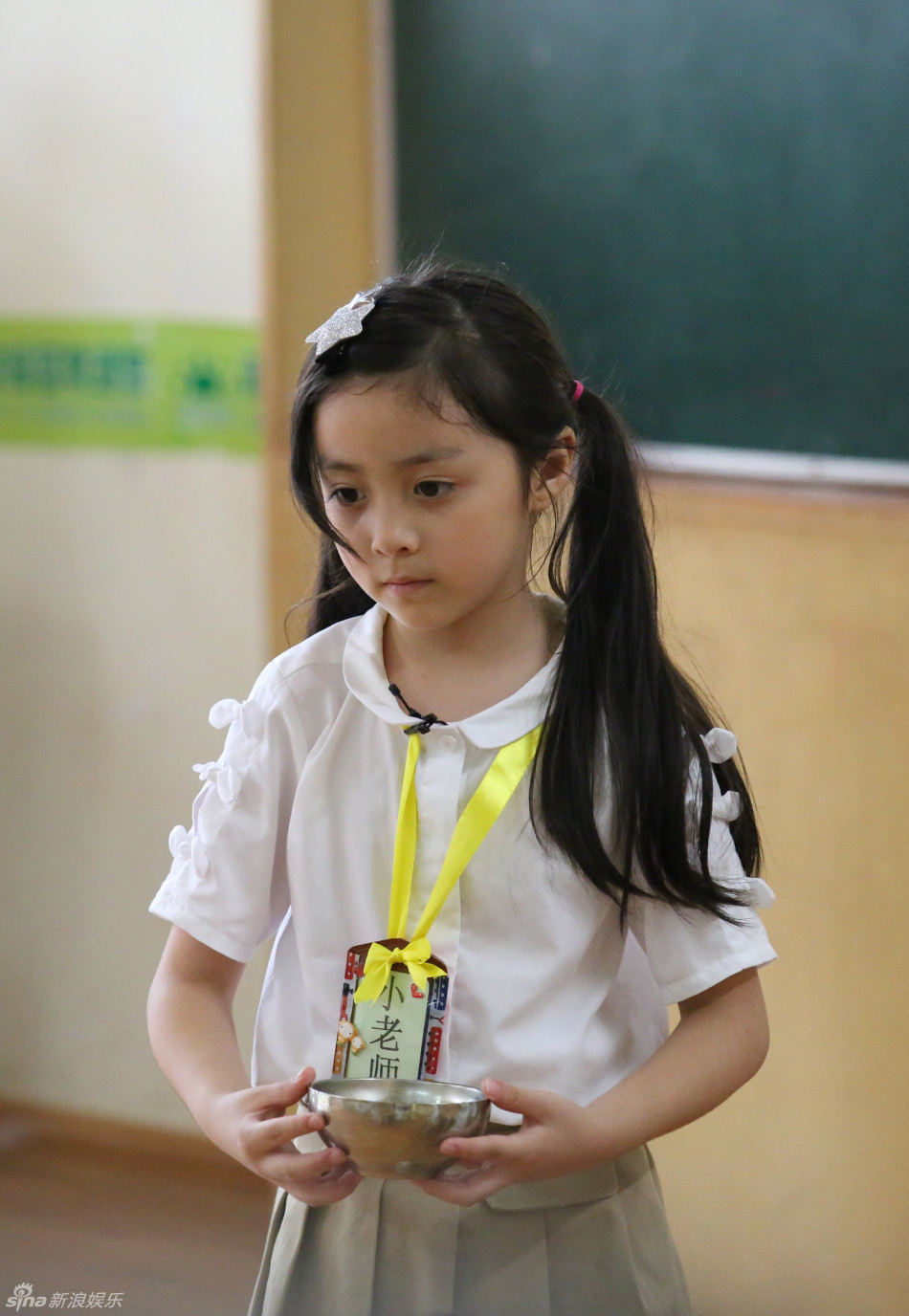组图:一年级小朋友特色多 "小苹果"变万人迷_高清图集_新浪网