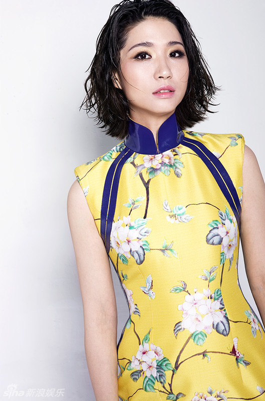 组图:央视戏曲主持人张喆 一抹古色遇风华_高清图集_新浪网