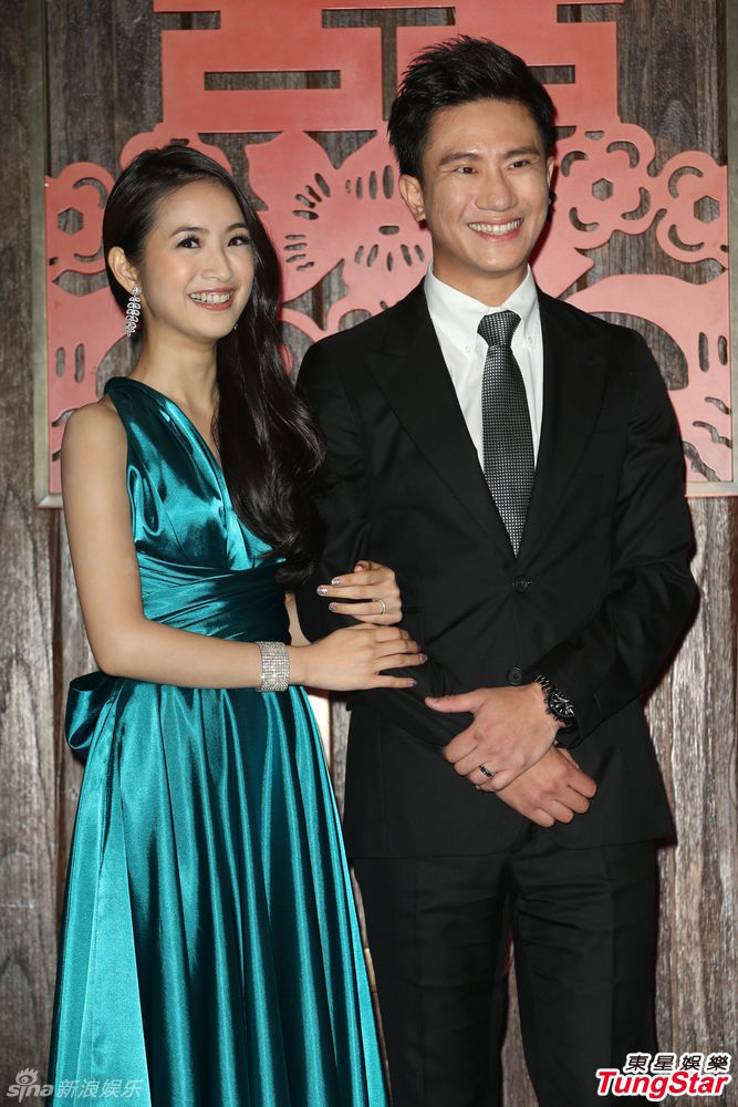 林依晨戴婚戒,与林于超笑得害羞