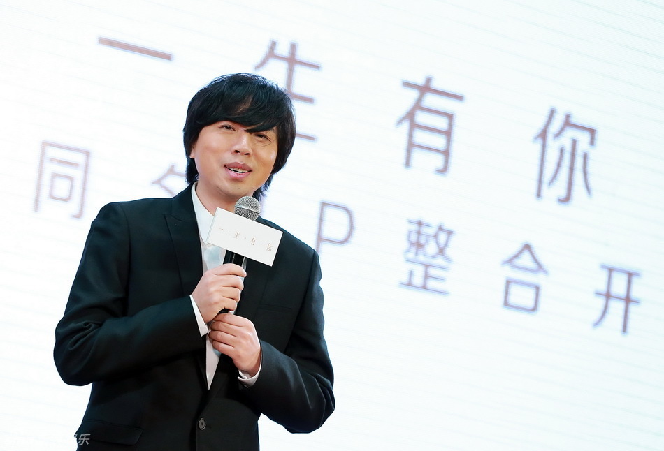 首图-导演 卢庚戌