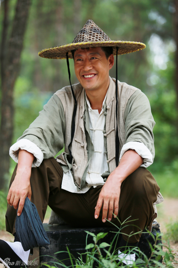 组图:《踏破硝烟》曝定妆 于震领衔抗战大戏_高清图集_新浪网