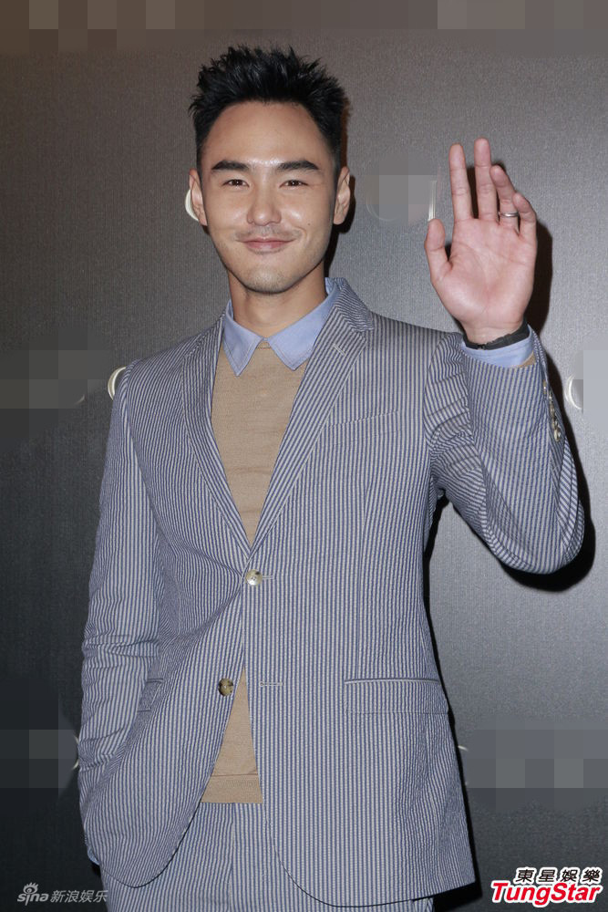 喜欢 6 / 7 新浪娱乐讯 好莱坞影星詹姆斯-弗兰科,韩星李英爱,阮经天