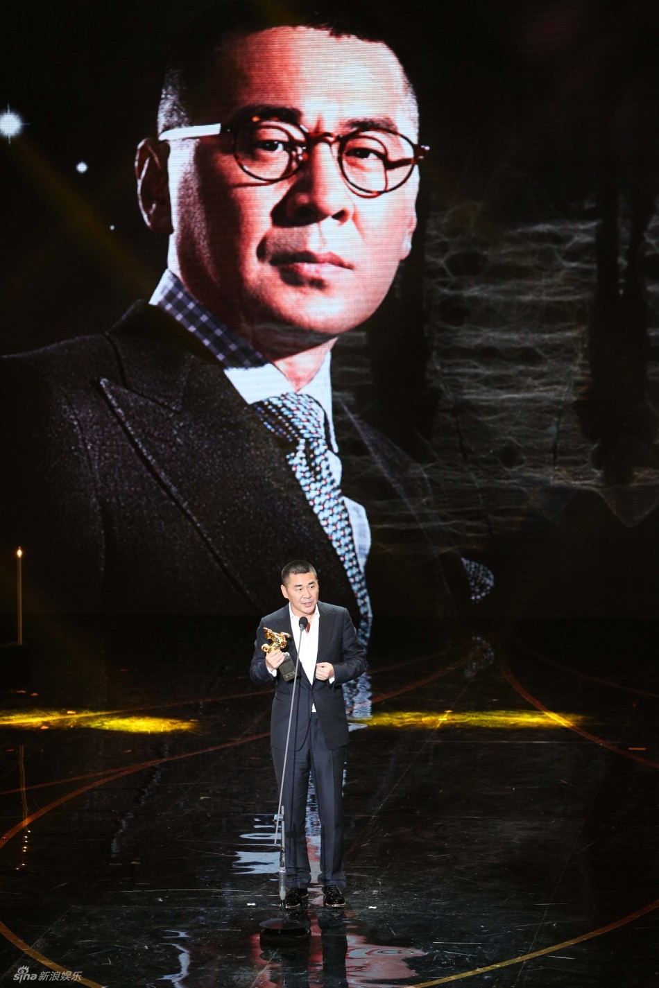 组图:大陆片"承包"金马奖 陈建斌蒋勤勤恩爱_高清图集_新浪网