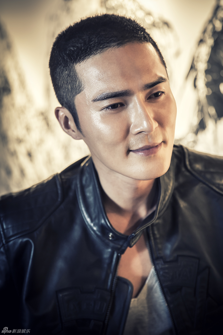 26】【明星】对话《坏家伙》赵东赫剪发健身 爱上硬汉形象(高清 视频)