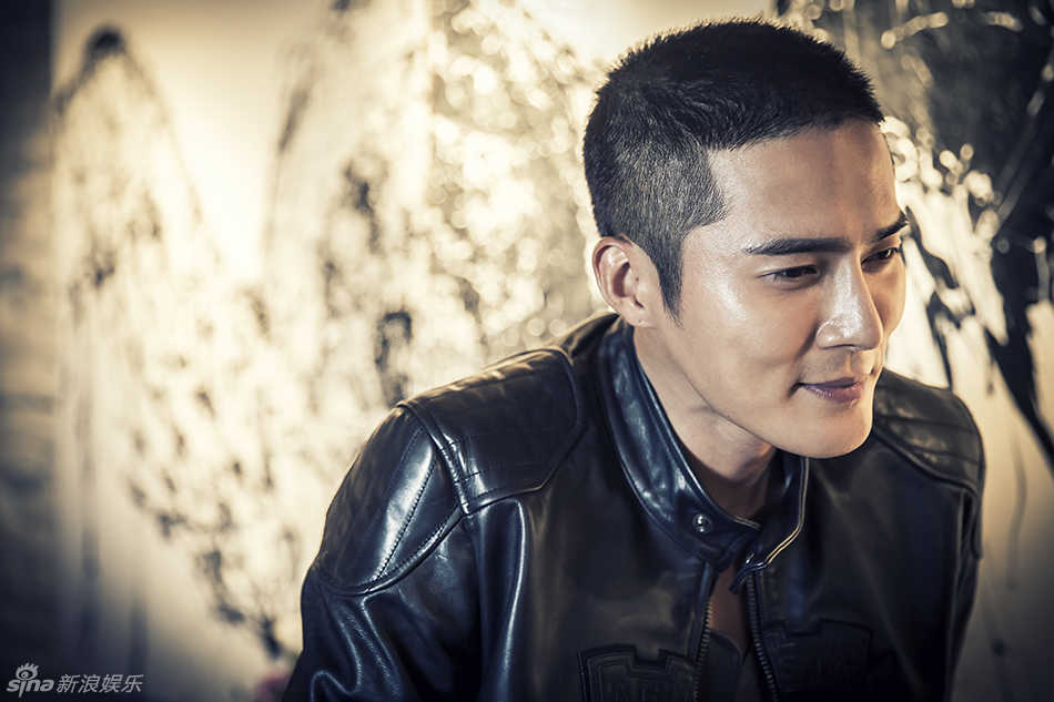 组图:《坏家伙们》赵东赫展硬汉性感_高清图集_新浪网