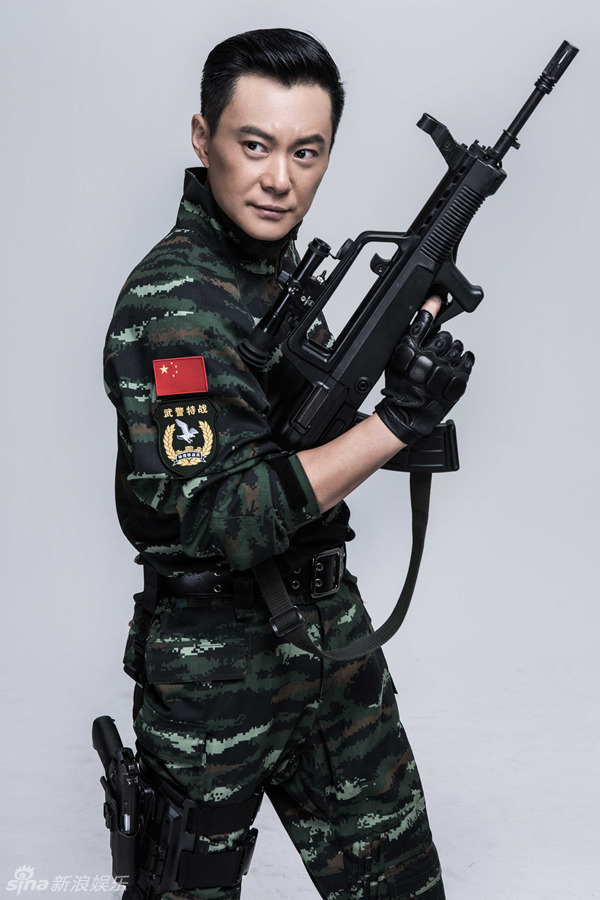 组图:《神鹰反恐特战队》王斑诠释铁血队长_高清图集_新浪网