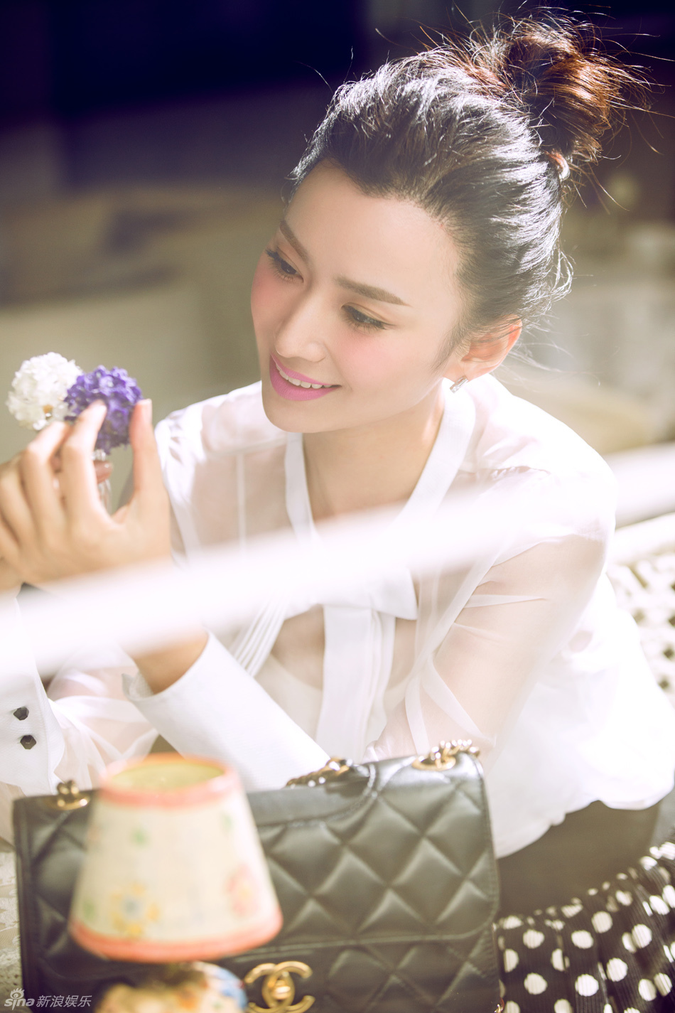 组图:唐熙唯美街拍诠释质感多维度美_高清图集_新浪网