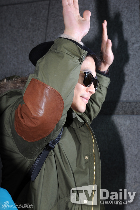 组图:宋承宪权相佑等比腿长 崔智友戴墨镜高冷_高清图集_新浪网