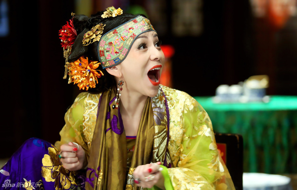 组图:王琳出演《鹿鼎记》 饰韦春花土豪气十足