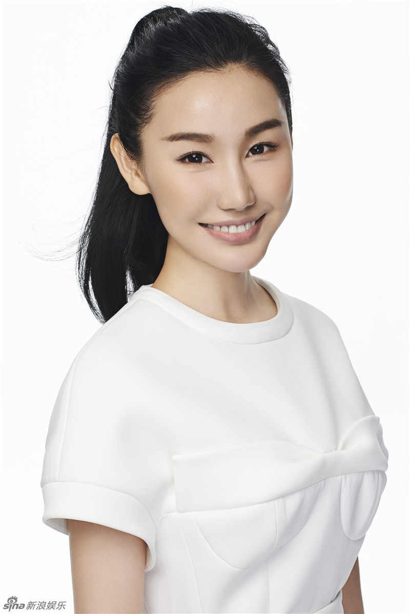 刘璐珈白衣写真