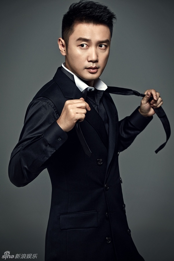 组图:巩峥西装写真大片 演绎优质时尚型男_高清图集_新浪网