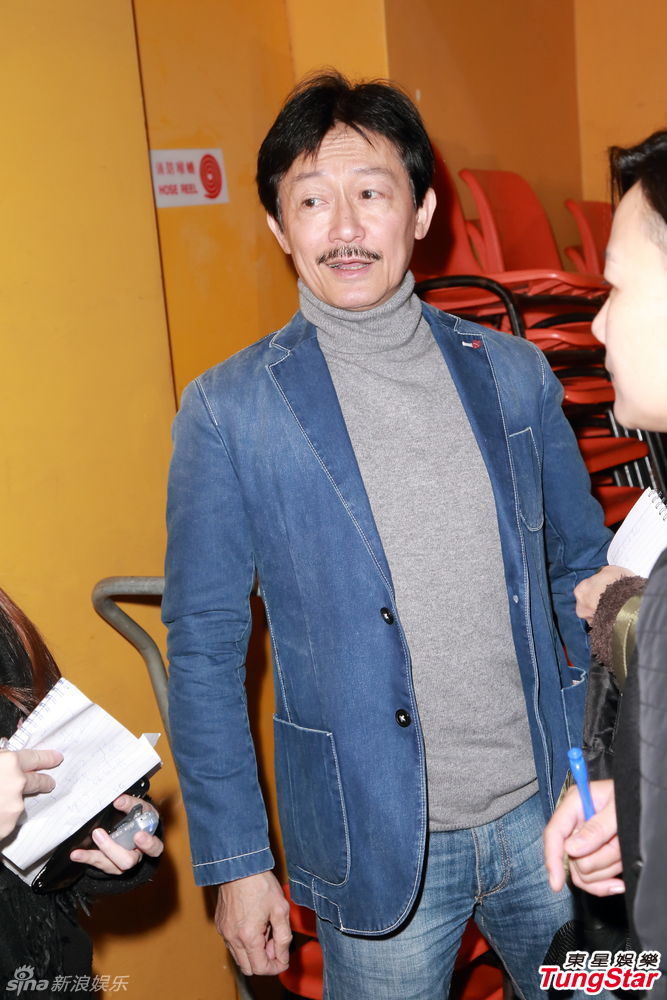 陈勋奇用工作麻醉自已 谈家人落泪感遗憾