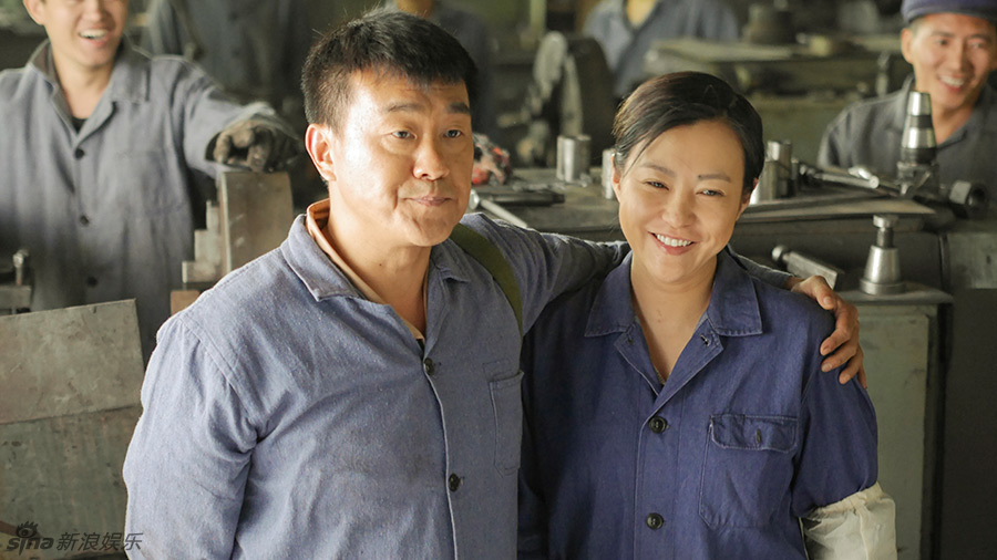 组图:《傻柱》杀青 刘家成献对联拜年_高清图集_新浪网