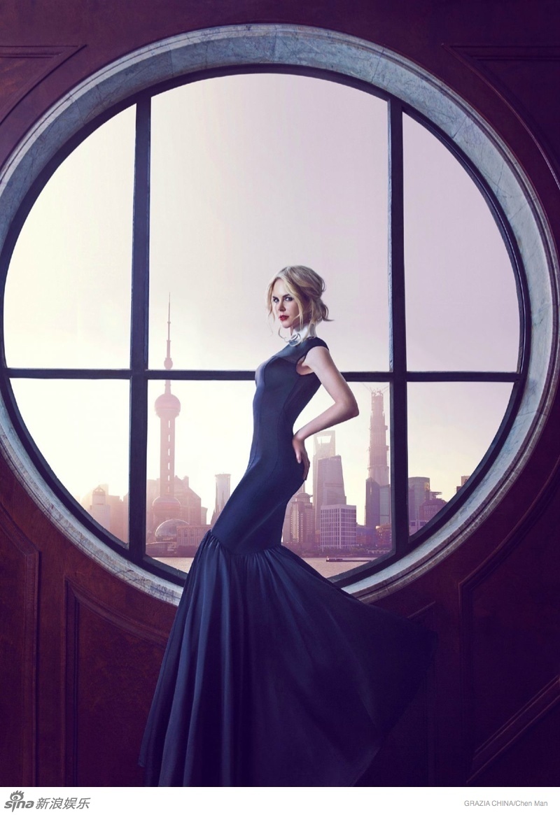 妮可-基德曼秀蜂腰翘臀 红唇碧眼魅惑