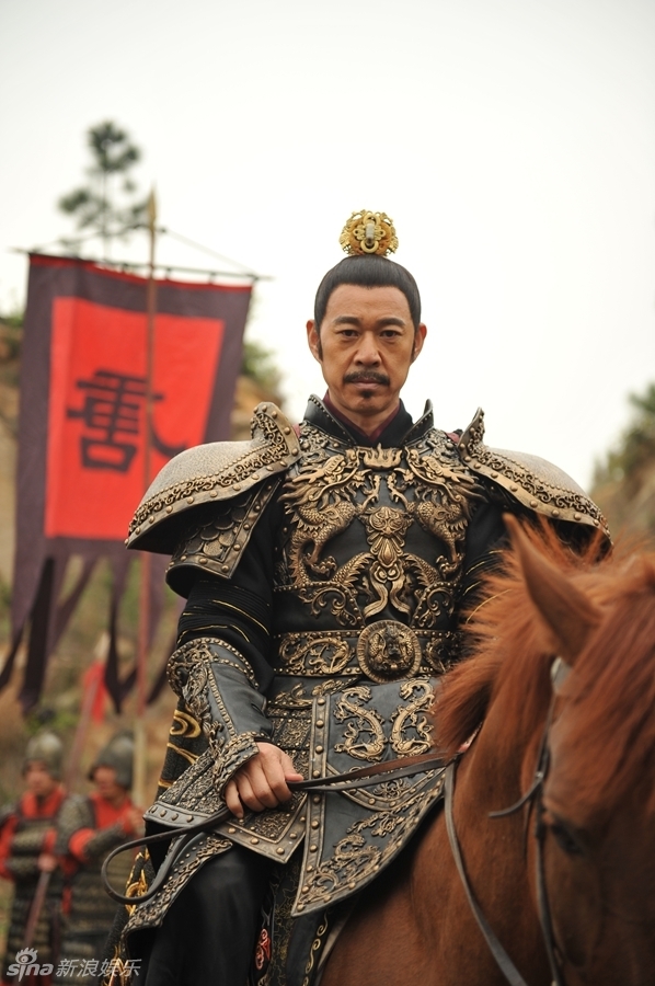 组图:张丰毅《武媚娘》饰李世民霸气十足