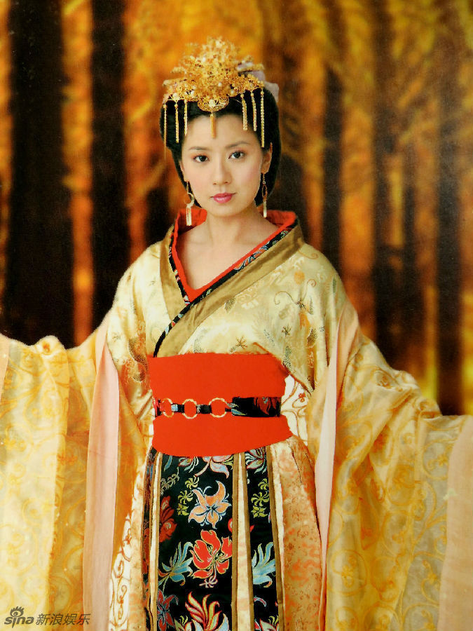 组图不看大头看全身各版武则天华美服饰赏析