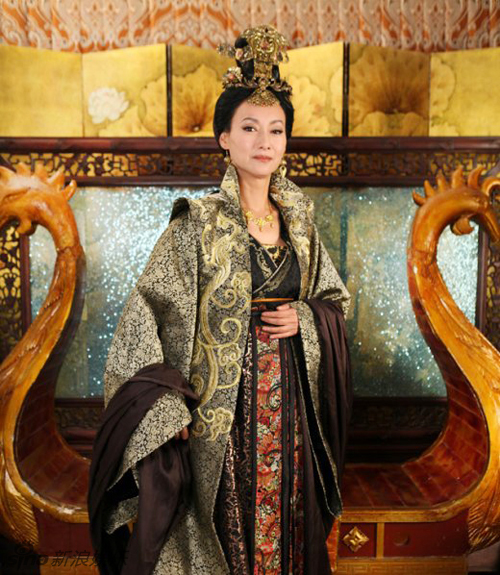 新浪娱乐讯《武媚娘传奇》遭修改变成"武大头传奇",服饰看不全是否不