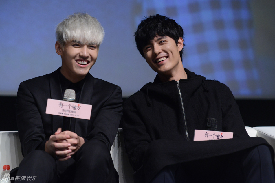 组图:徐静蕾高晓松携《有一个地方》进校园_高清图集_新浪网