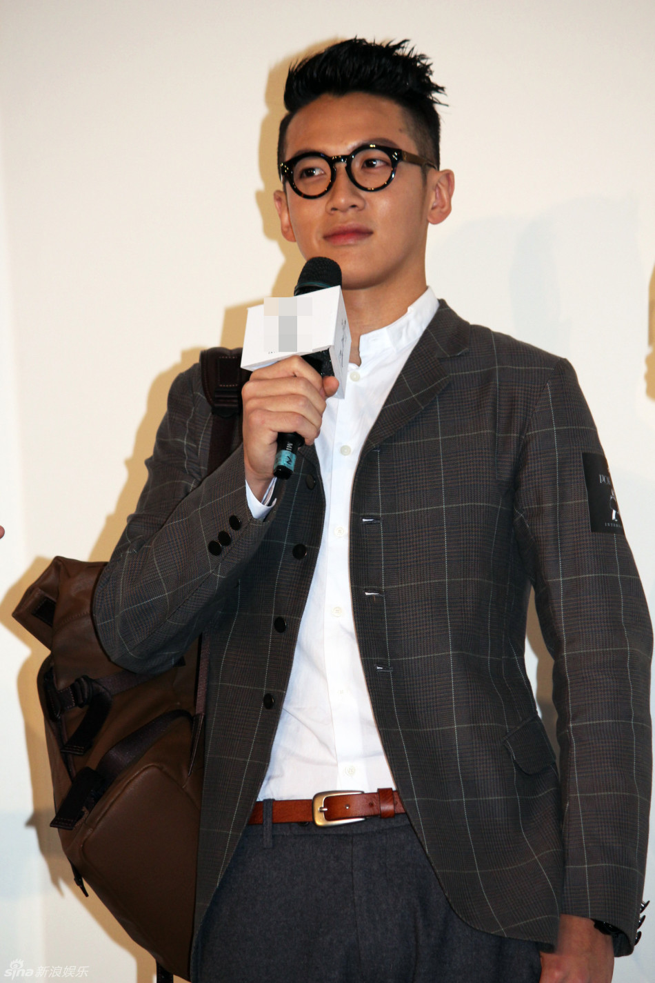 柯震东复出捞金阳光十足