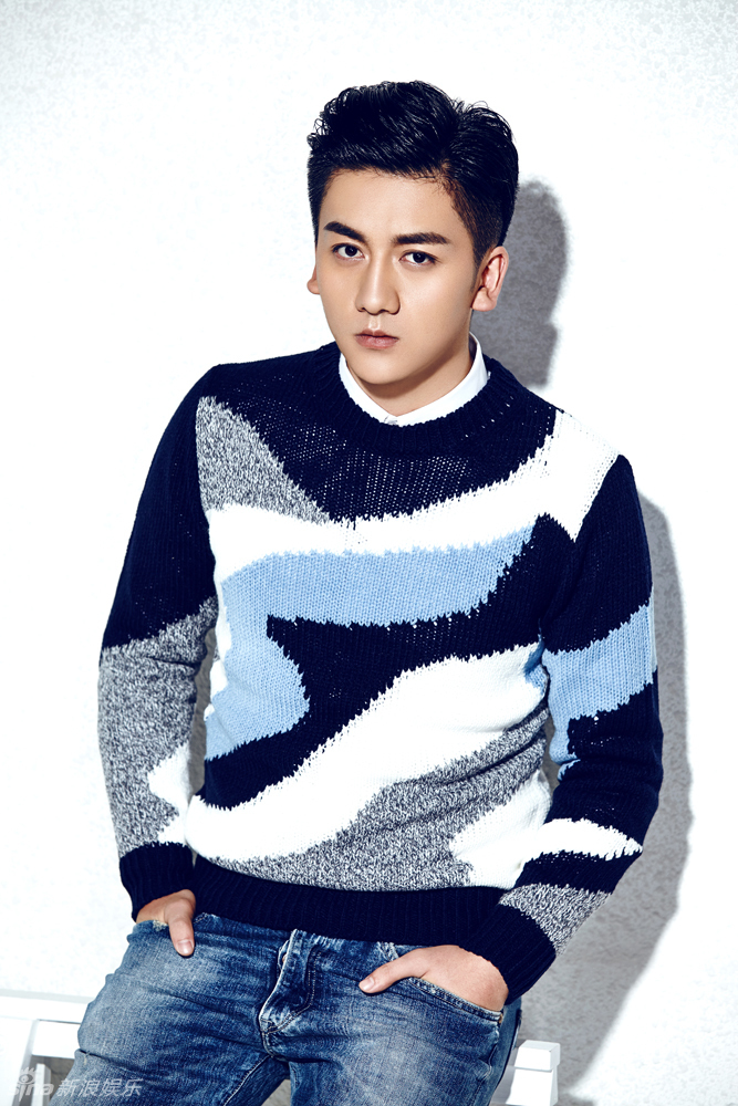 康磊尽显雅痞范儿