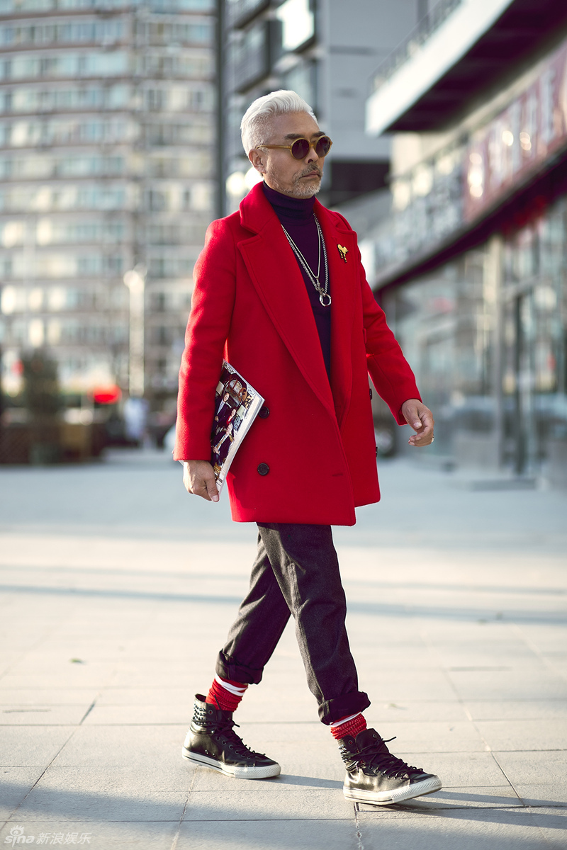 组图:潮叔张双利街拍大片 时尚有型气场强大_高清图集_新浪网