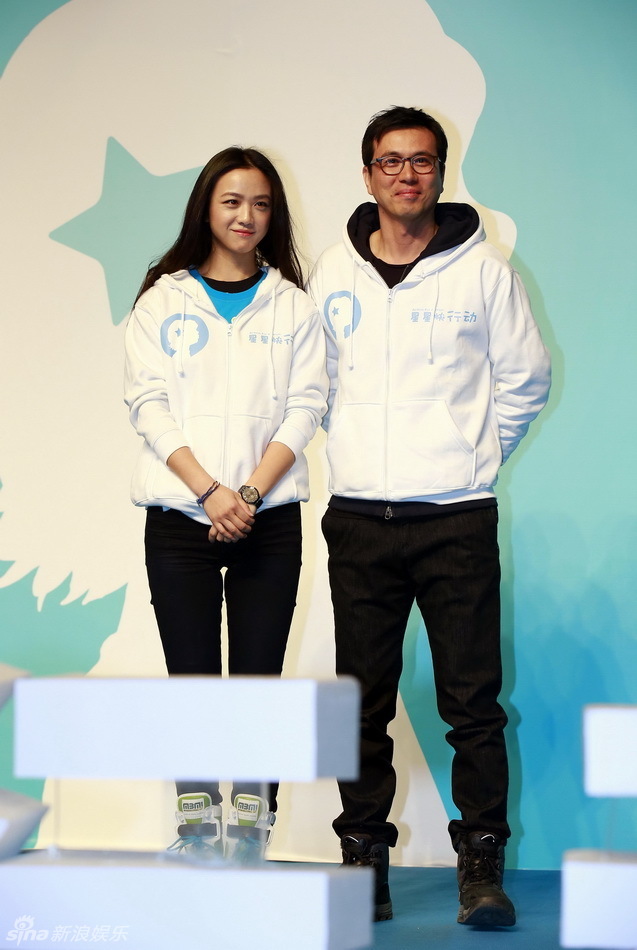 汤唯金泰勇婚后首度携手亮相