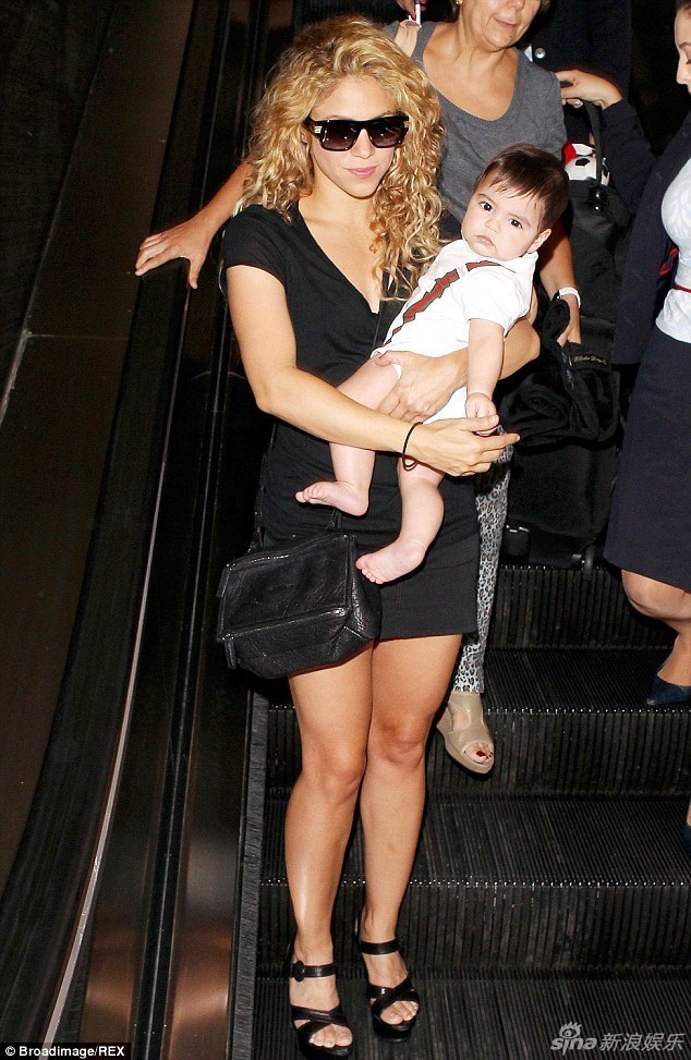 夏奇拉二胎大肚写真曝光