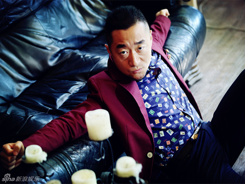 王春元霸气写真彰显型男本色