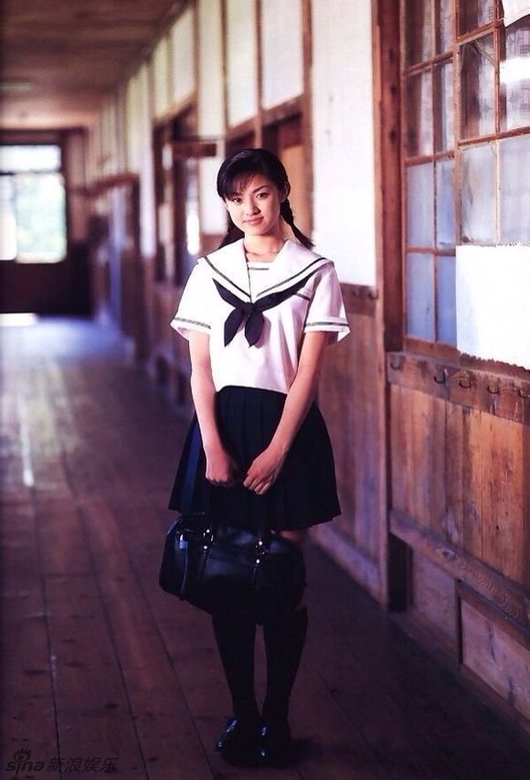 日本女星学生制服美照合集