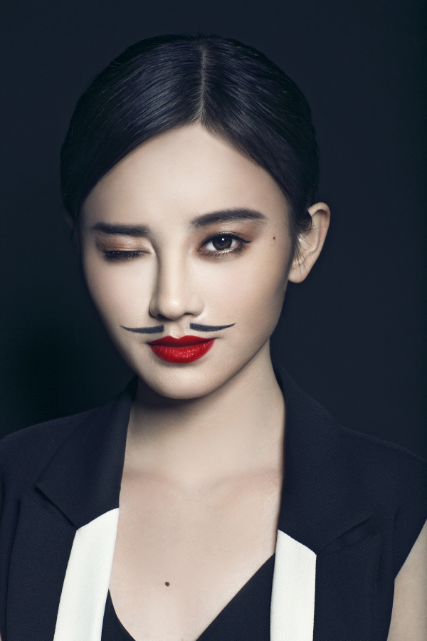 SNH48鞠婧祎最新写真