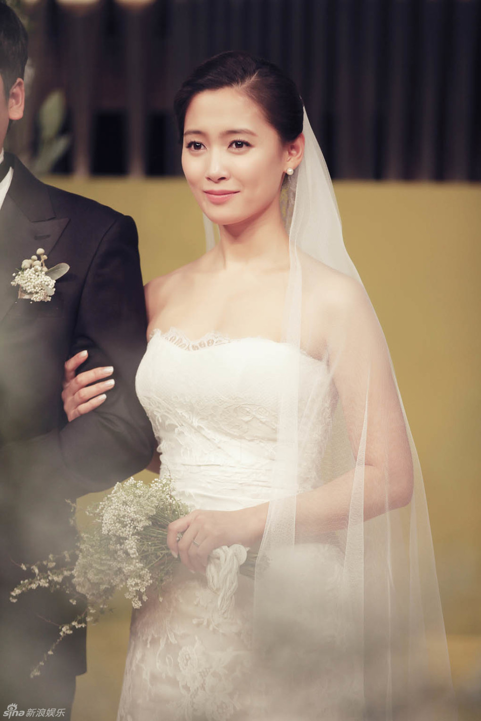 组图:韩星南相美婚礼照曝光 温婉迷人幸福满溢