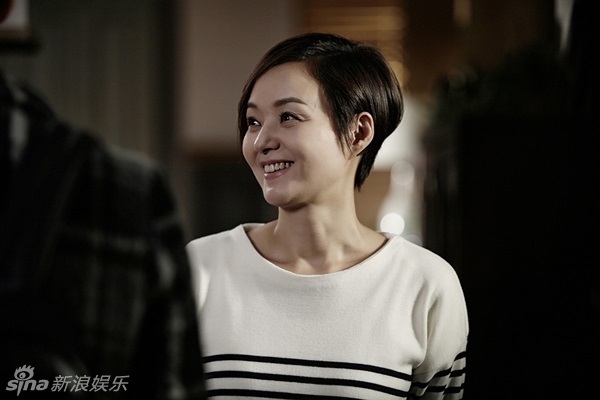 组图:韩剧《spy》金在中可爱比v裴宗玉微笑