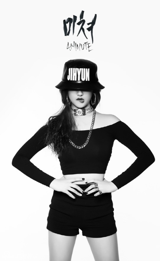 组图:韩女团4minute新专辑写真 泫雅美胸惹火_高清图集_新浪网