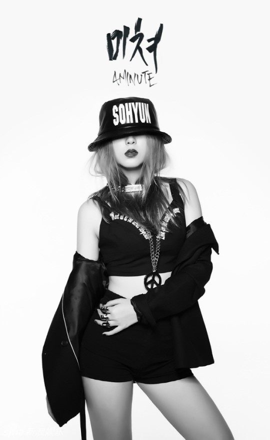 组图:韩女团4minute新专辑写真 泫雅美胸惹火_高清图集_新浪网