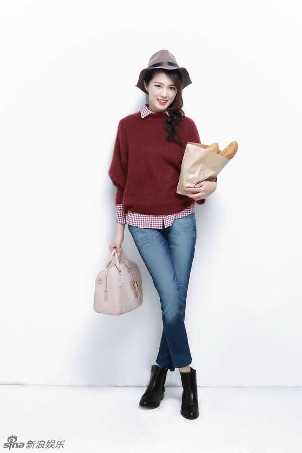 组图:申珉熙最新写真曝光 温婉俏皮笑容暖心_高清图集_新浪网