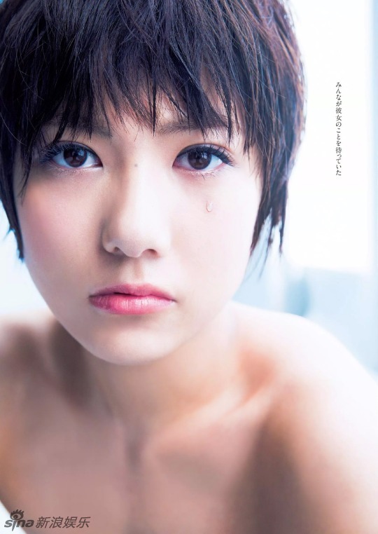 akb48"假小子"宫泽佐江转型变性感正妹