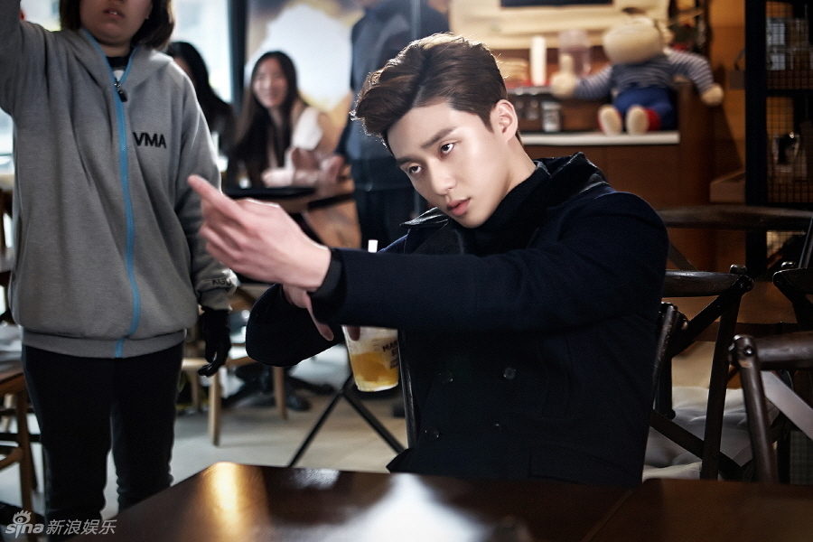 组图:《killme》朴瑞俊弃中分 变霸气总裁发型