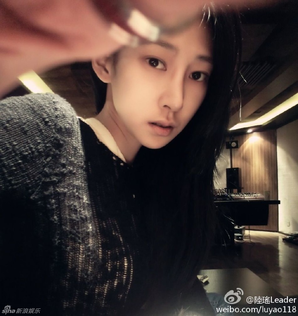 李荣浩前女友陆瑶上围傲人