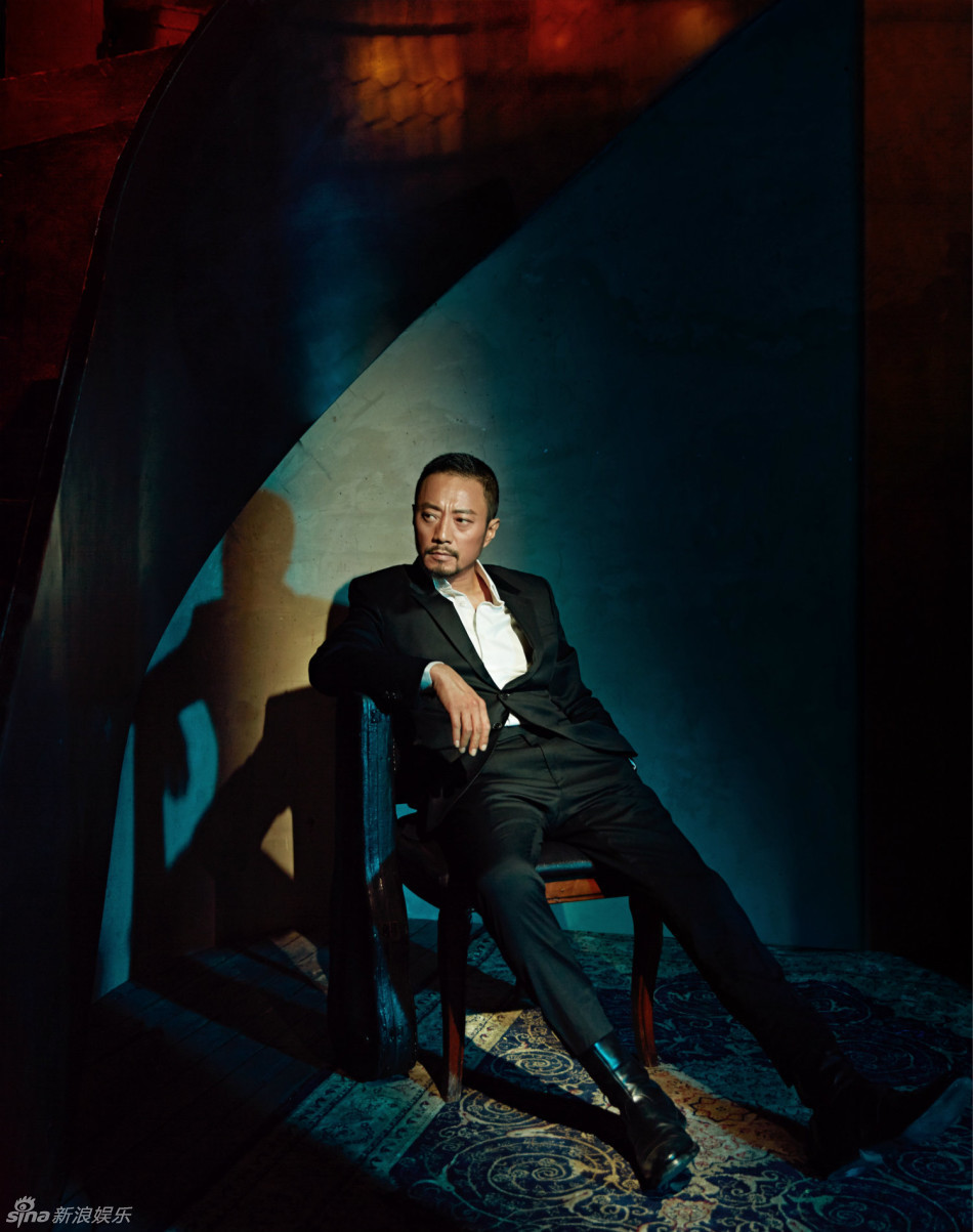 组图:张涵予开年封面 演绎绅士不羁双面人生_高清图集_新浪网