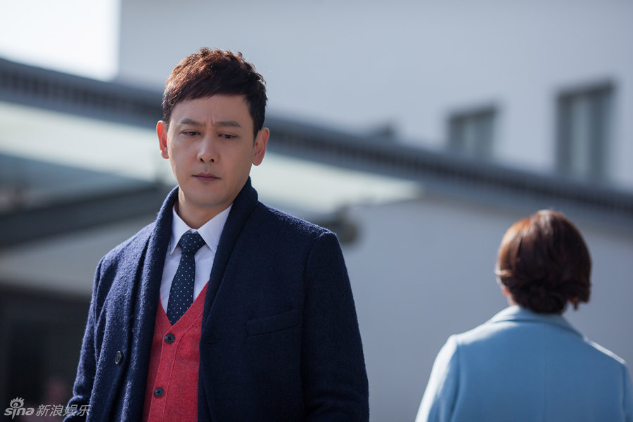 新浪娱乐讯电视剧《隐形的翅膀》正在热拍,邱心志此次与贾静雯携手