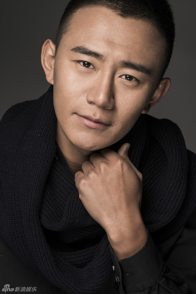 组图:康杰型男写真尽显阳光酷帅气质