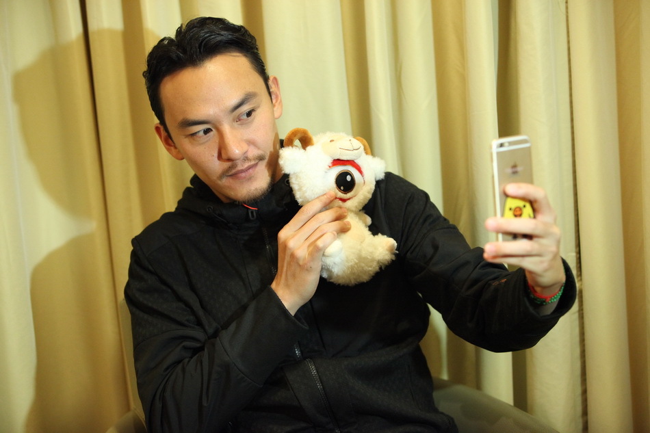 新浪娱乐讯 央视羊年春晚2月18日晚举行,张震对话新浪娱乐谈上春晚.