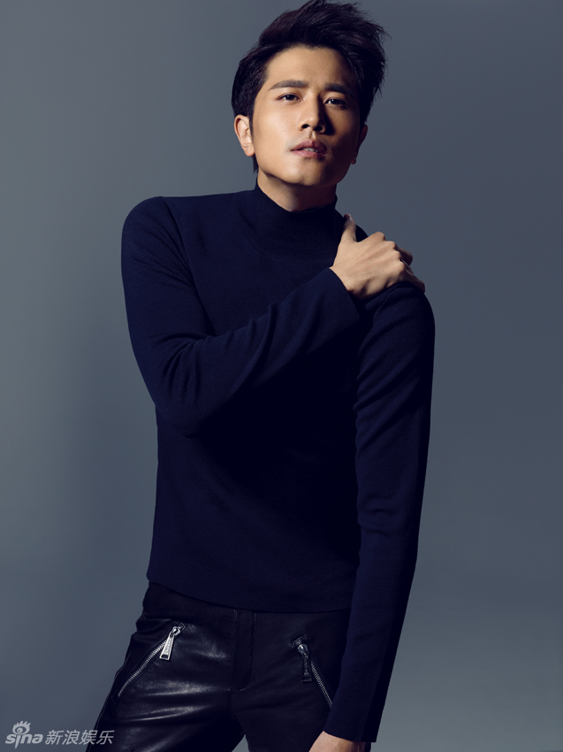 彭冠英暖男写真演绎高冷型男