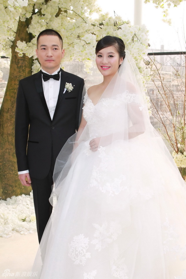 喻恩泰婚纱_喻恩泰吕秀才