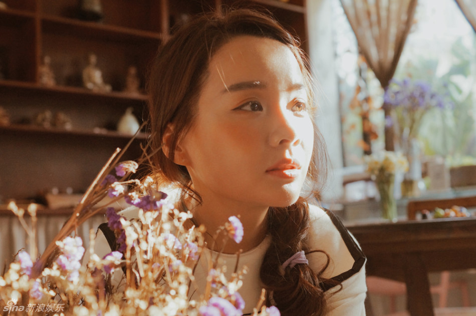 刘美人初春娇俏写真