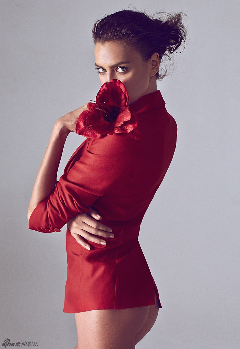 c罗旧爱伊莲娜娇花遮胸 翘臀q弹性感逆天