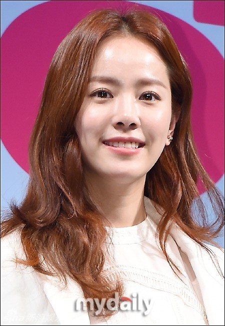 嘴甜:exo灿烈首触电赞韩志旼美貌 可爱比v_高清图集_新浪网